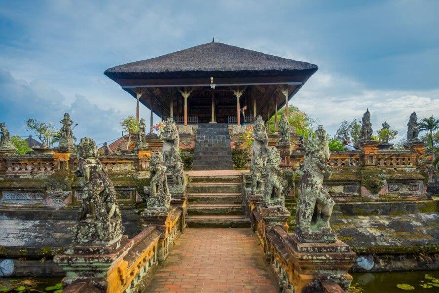 Tribunal Kerta Gosa en Bali, parada cultural incluida en nuestros circuitos con guía privado y viajes a medida