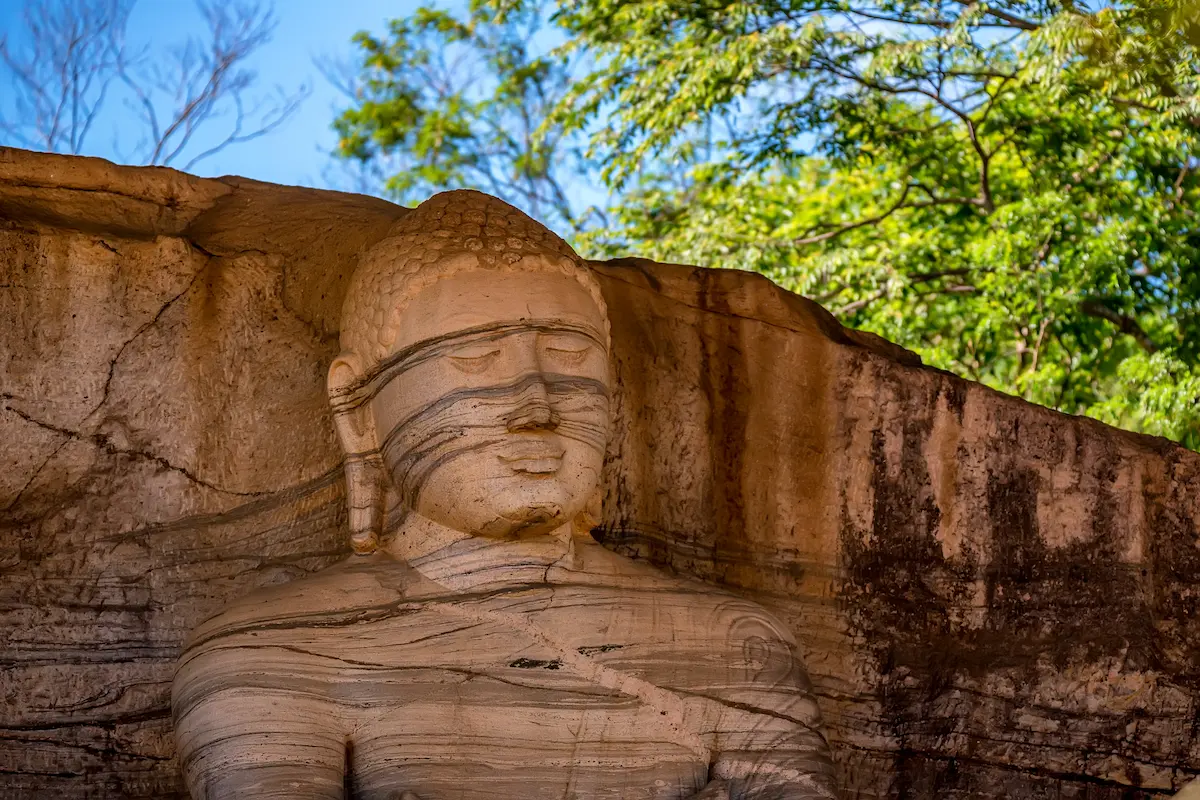 Gal Vihara en Polonnaruwa, Sri Lanka: esculturas de Buda talladas en roca en el Triángulo Cultural